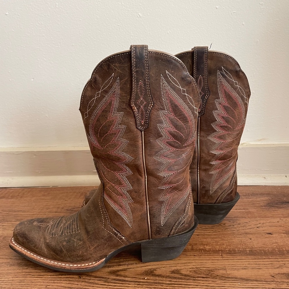 Ariat womens cowboy boots